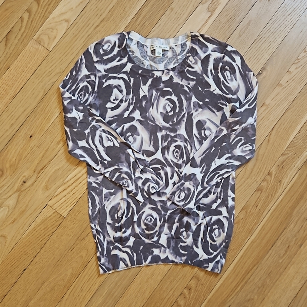 Banana Republic floral sweater size S